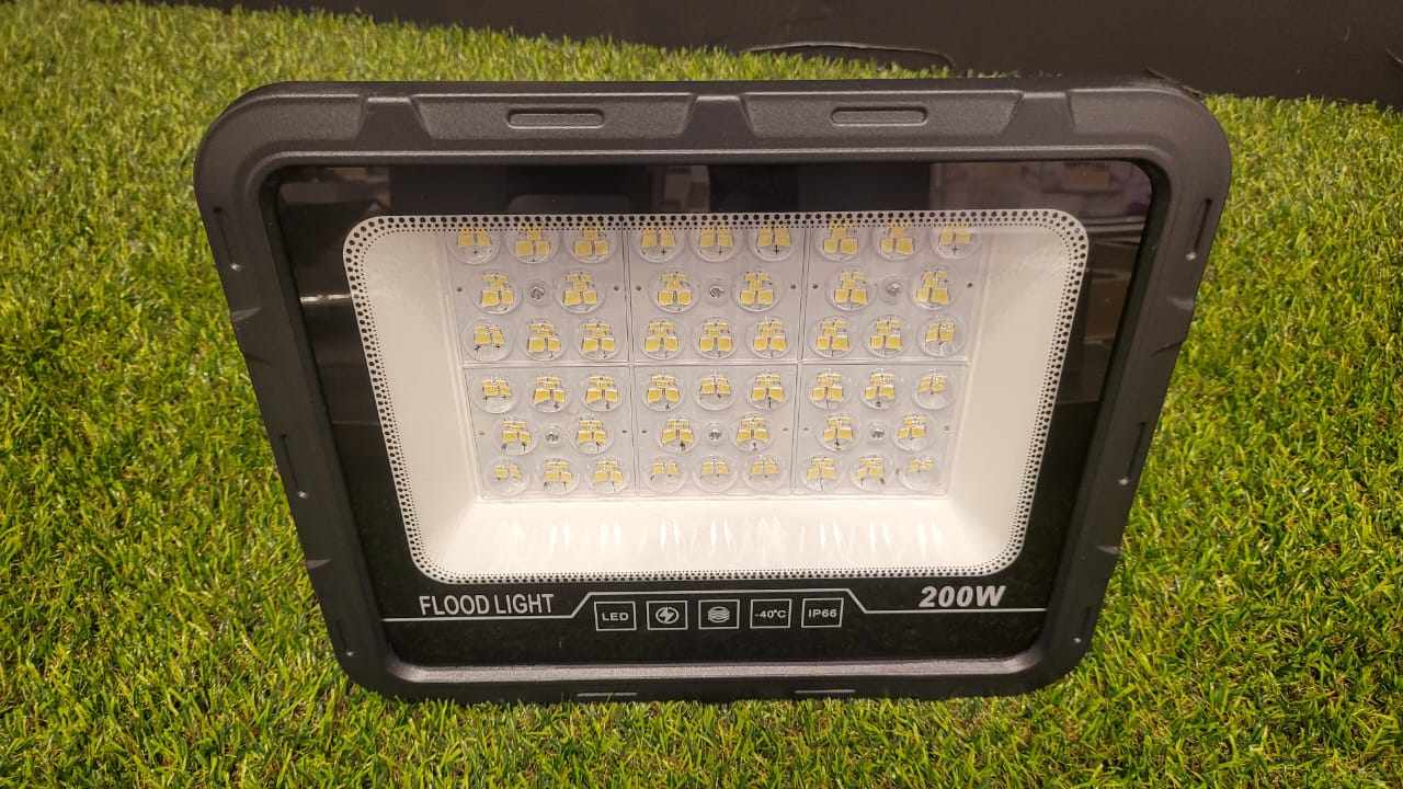 Projecteur 200W 6500K LUMIN