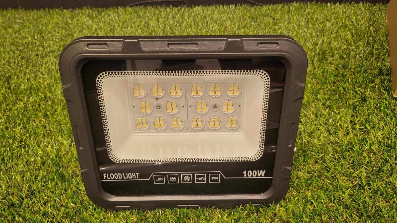 Projecteur 100W 6500K IP 66 LUMIN