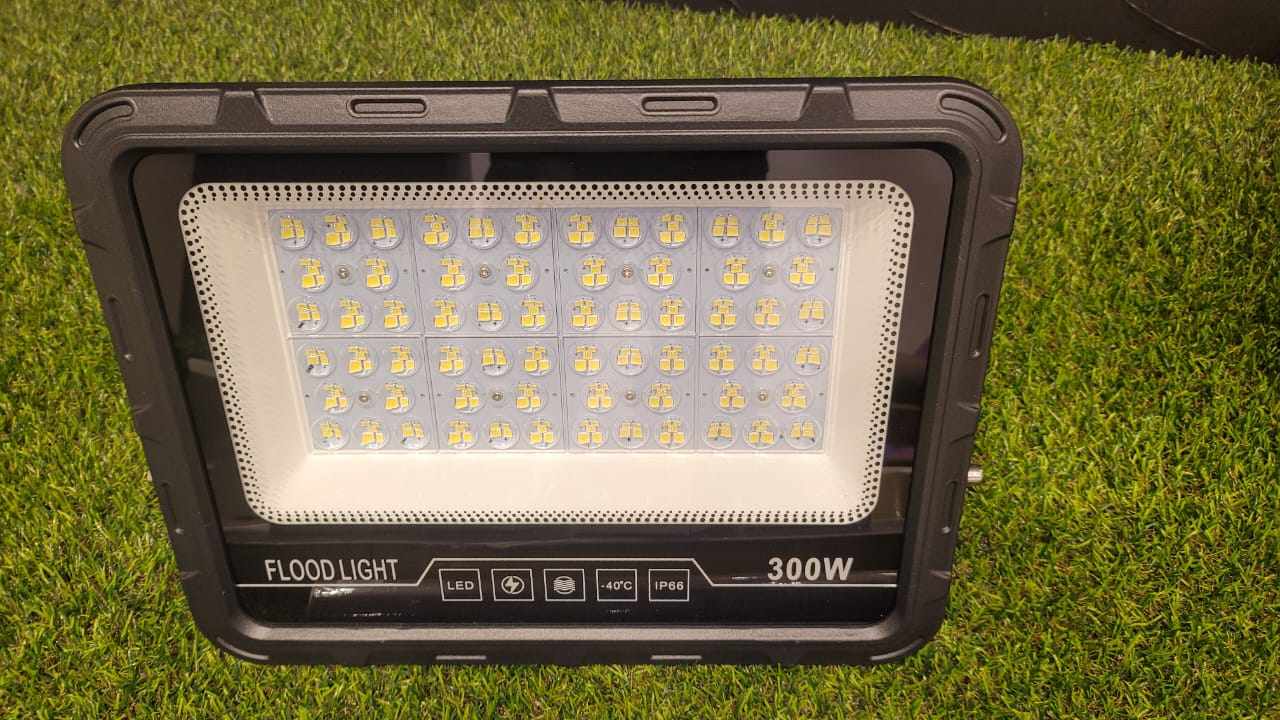 Projecteur 300W 6500K LUMIN