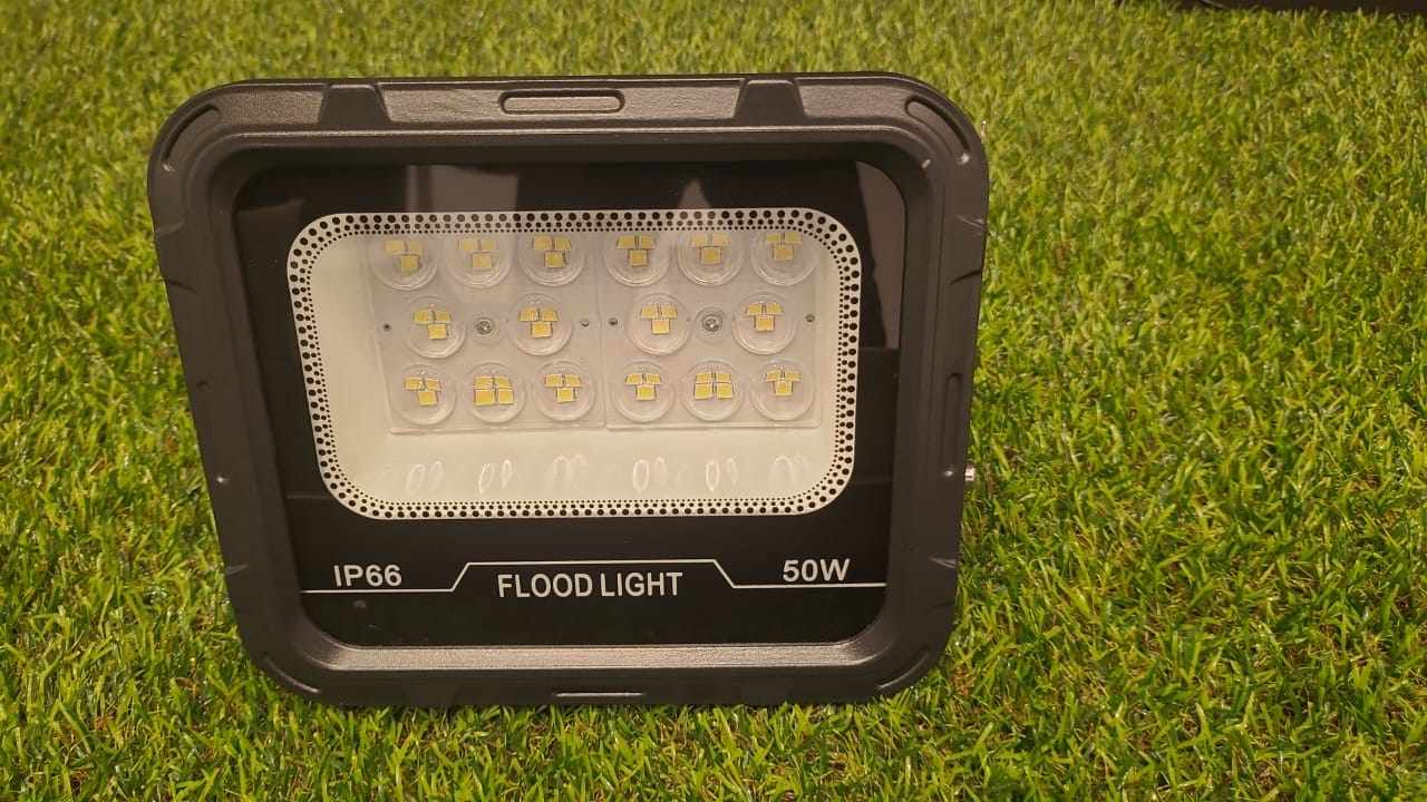 Projecteur 50W IP66 6500K LUMIN