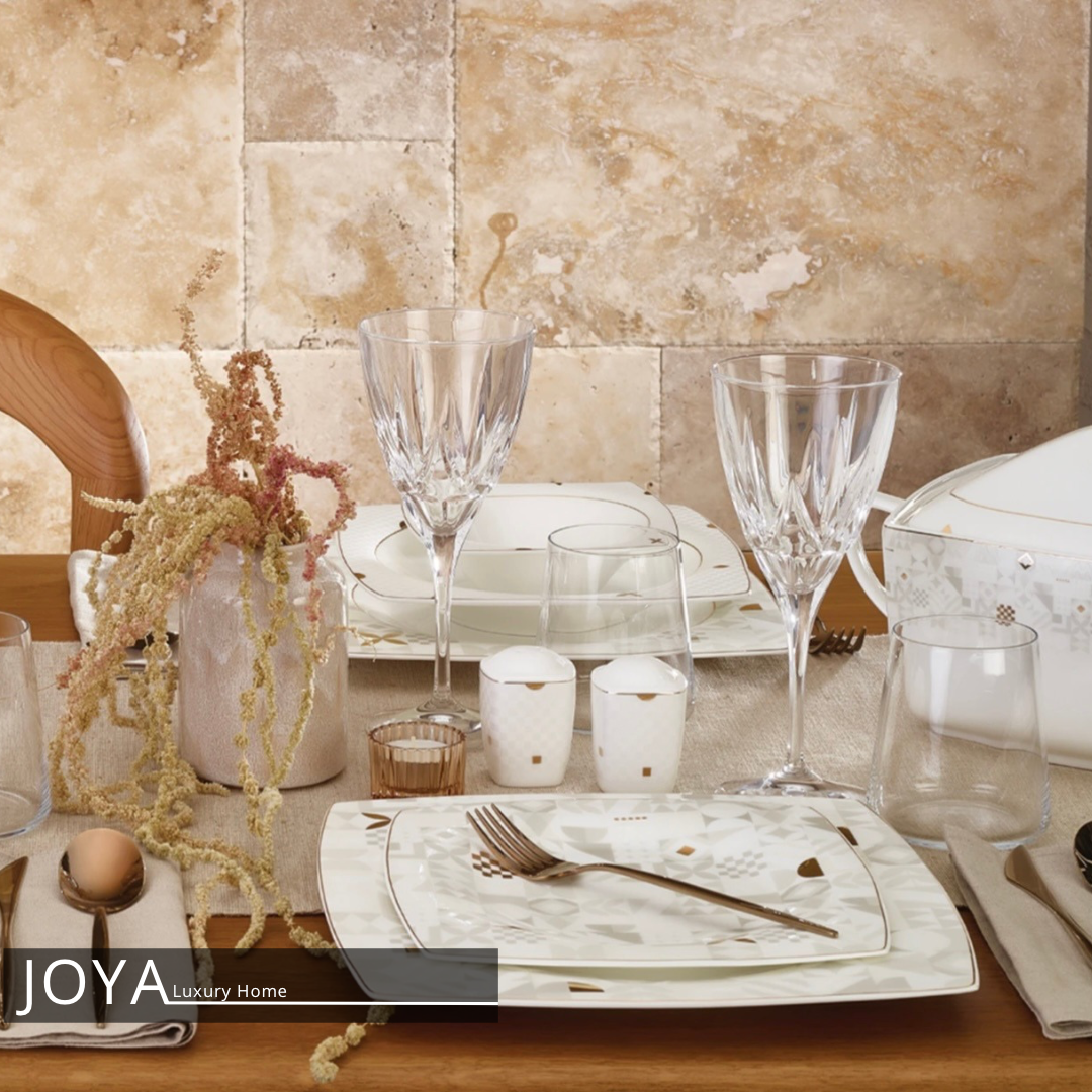 Lyria Porcelaine Perle Fine Service de table en Perle 62 pièces pour 12 personnes.153.03.08.1626