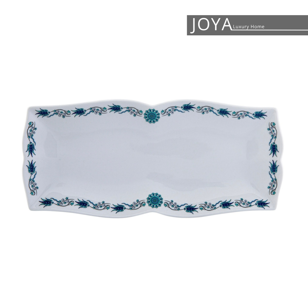 Iznik Porcelaine Fine service petit déjeuner 32 pièces pour 6 personnes. 153.03.07.8717