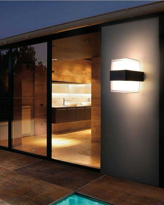 Applique 10W 3000K IP54 sandy black body 135*105*95 LUMIN LWL48